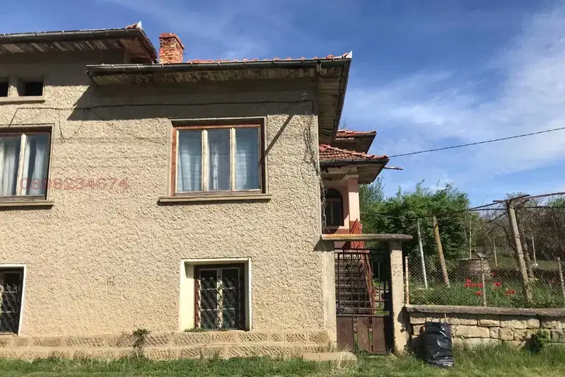 House in Oblast Lovech, Golec