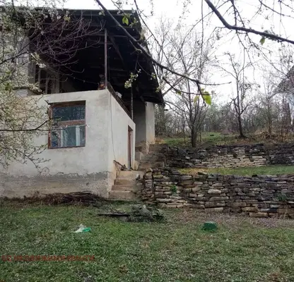 Photo 3 — House in Oblast Lovech, Golyam Izvor