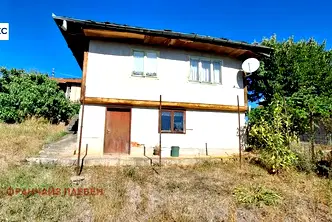 Къща в Ловеч, с. Голяма Желязна