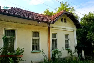 Къща в Ловеч, с. Горно Павликене