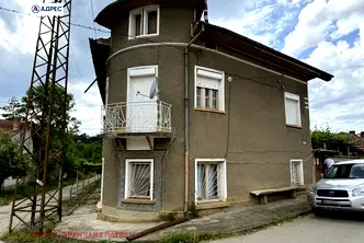 Къща в Ловеч, с. Гостиня
