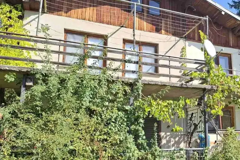 House in Oblast Lovech, Gumoshtnik
