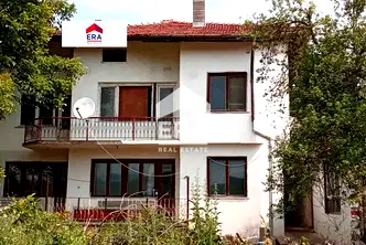 Къща в Ловеч, с. Хлевене