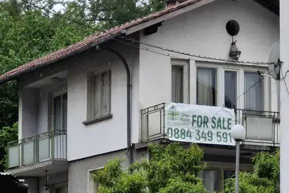 House in Oblast Lovech, Lesidren