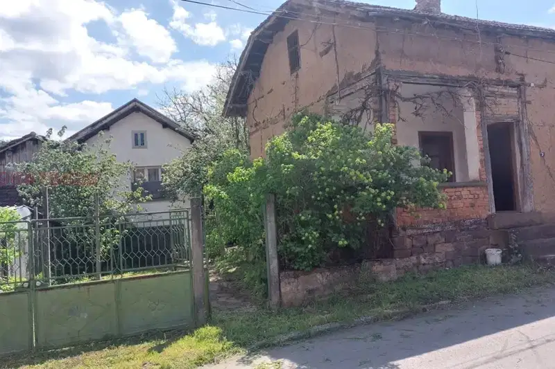 House in Oblast Lovech, Lesidren