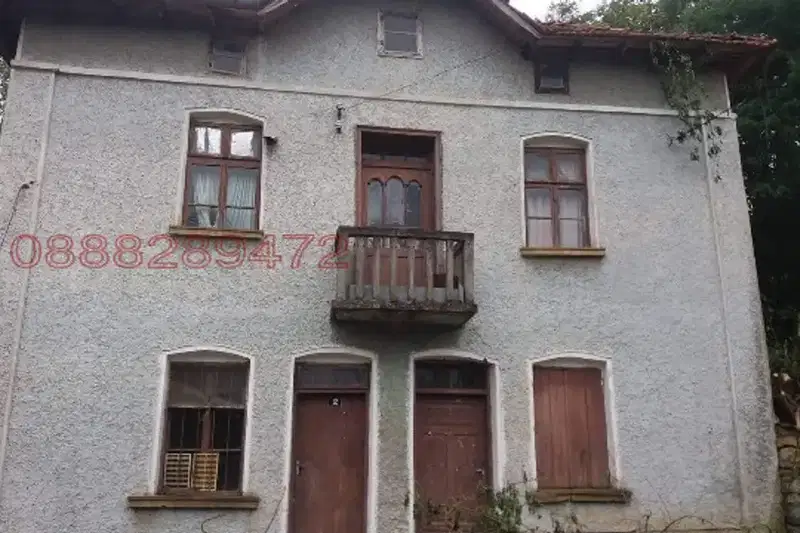 Къща в Ловеч, с. Микре