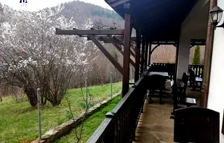 Къща в Ловеч, с. Орешак