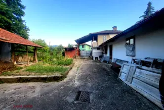 Къща в Ловеч, с. Орешак