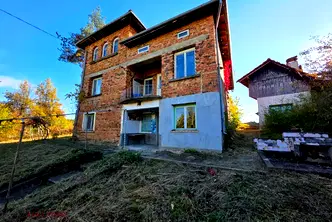 Къща в Ловеч, с. Патрешко