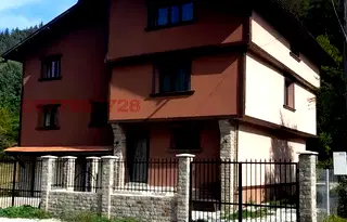 Къща в Ловеч, с. Рибарица