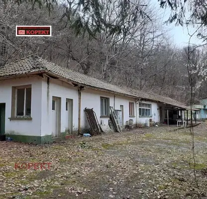 Снимка 3 — Къща в Ловеч, с. Шипково