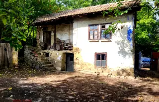 Къща в Ловеч, с. Слатина