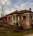 Къща в Ловеч, с. Славяни