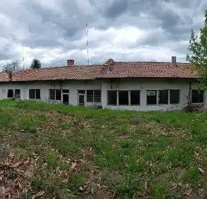 Снимка 4 — Къща в Ловеч, с. Терзийско
