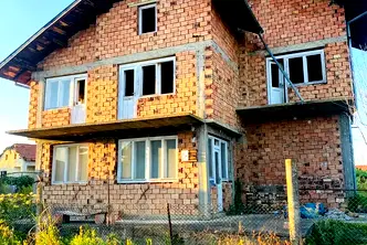 Къща в Ловеч, с. Торос