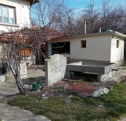 Снимка 5 — Двуетажна къща с двор в с. Владиня, област Ловеч