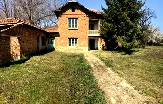 Къща в Ловеч, с. Владиня