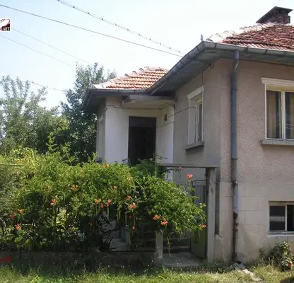 Снимка 3 — Къща в Монтана, Берковица