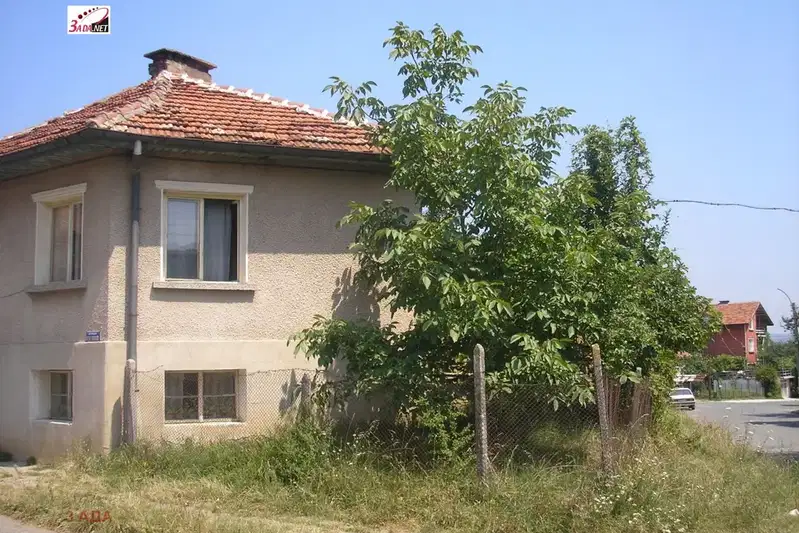 House in Oblast Montana, Berkovica