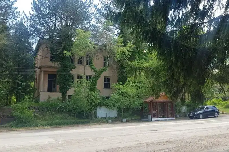 House in Oblast Montana, Berkovica