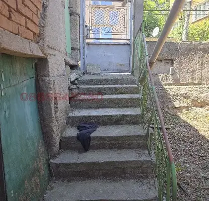 Снимка 3 — Къща в Монтана, Лом