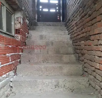 Photo 2 — House in Oblast Montana, Lom