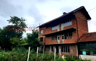 Къща в Монтана, Лом