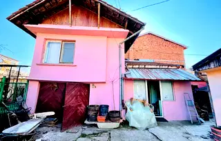 Къща в Монтана, Лом
