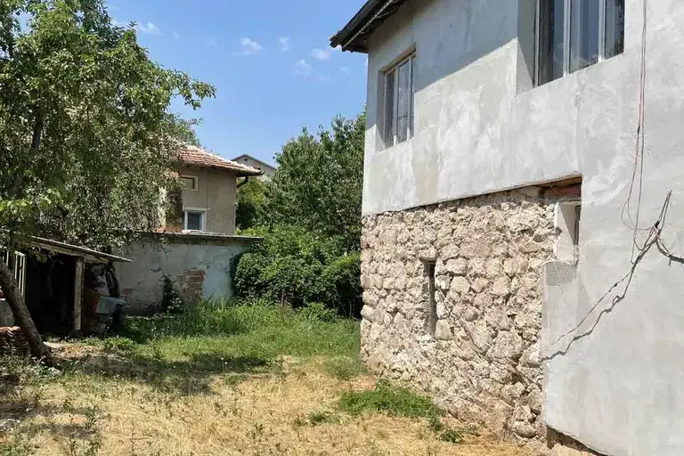Къща в Монтана, Вършец