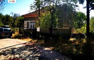 Къща в Монтана, с. Бъзовец