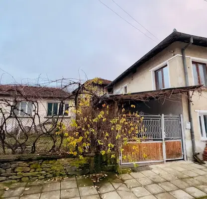 Снимка 3 — Къща в Монтана, с. Говежда