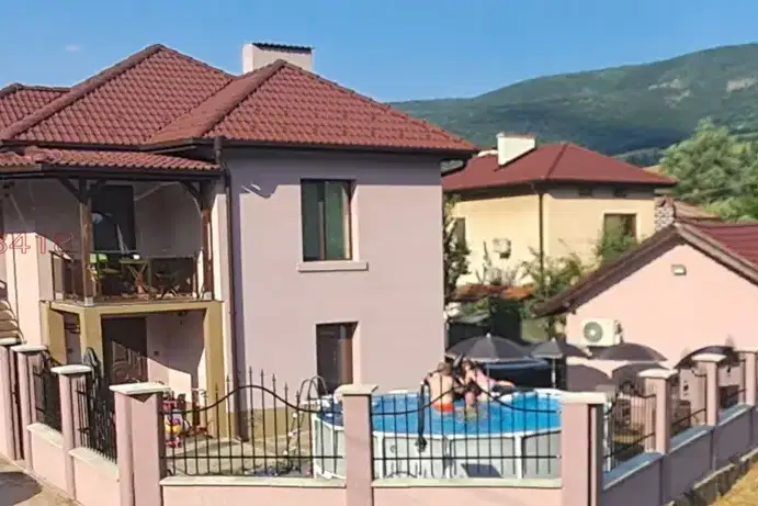 Къща в Монтана, с. Железна