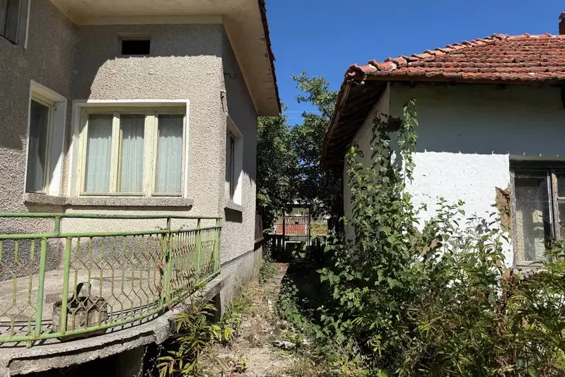 Къща в Монтана, с. Медковец