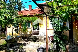 Къща в Монтана, с. Медковец