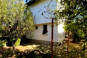 Къща в Монтана, с. Пърличево