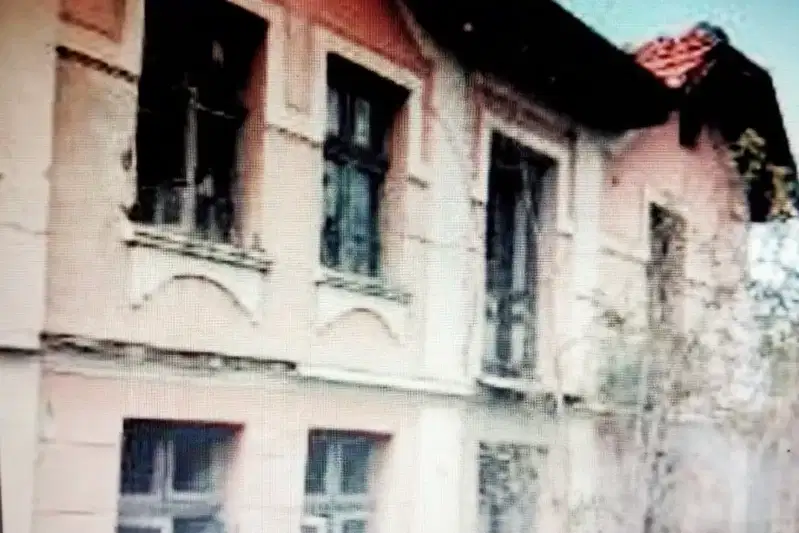 Просторна къща с двор в с. Якимово, обл. Монтана