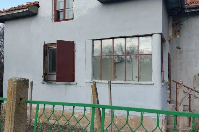Къща в Монтана, с. Якимово