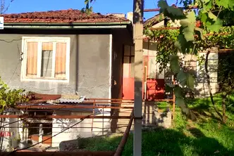 Къща в Пазарджик, Брацигово