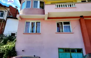 Къща в Пазарджик, Пещера