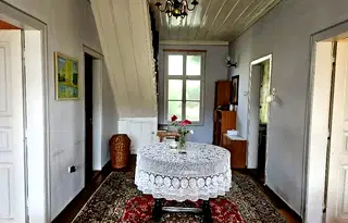 Къща в Пазарджик, Пещера