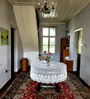 Къща в Пазарджик, Пещера