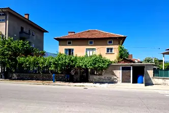 Къща в Пазарджик, Септември