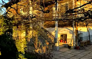 Къща в Пазарджик, Септември