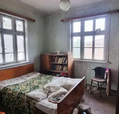 Снимка 4 — Къща с 4 стаи и стопански постройки в с. Црънча, обл. Пазарджик