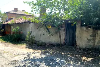 Къща в Пазарджик, с. Левски