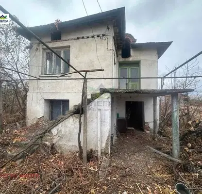 Снимка 2 — Къща в Пазарджик, с. Лозен