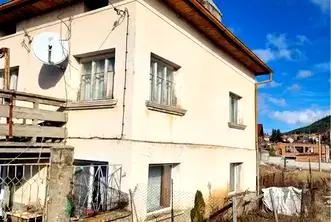 Къща в Пазарджик, с. Равногор