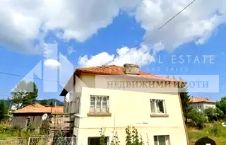 Къща в Пазарджик, с. Равногор