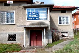 Къща в Пазарджик, с. Звъничево