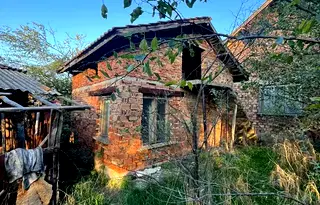 Къща в Перник, Радомир